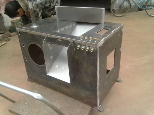 機(jī)箱機(jī)架焊接 (1)